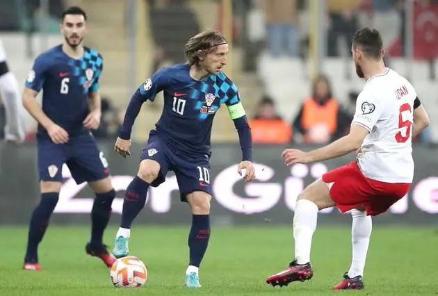 波兰血洗巴西,科瓦契奇送出助攻的简单介绍 波兰血洗巴西,科瓦契奇送出助攻的简单介绍