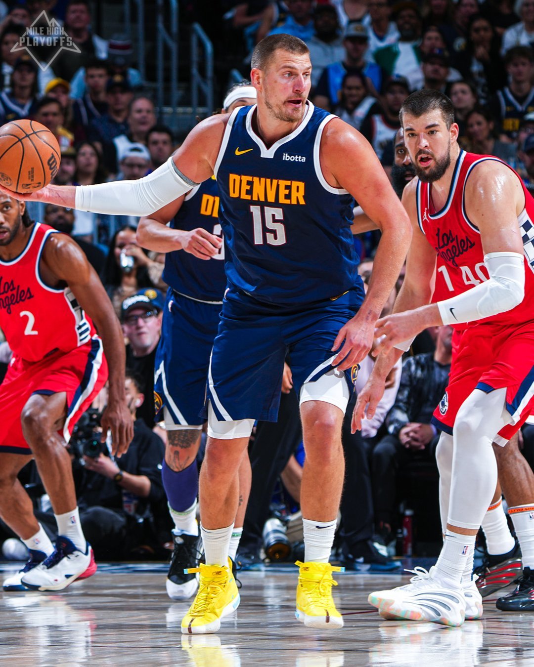 关于波兰男篮力克爵士，伦纳德爆发神勇的信息