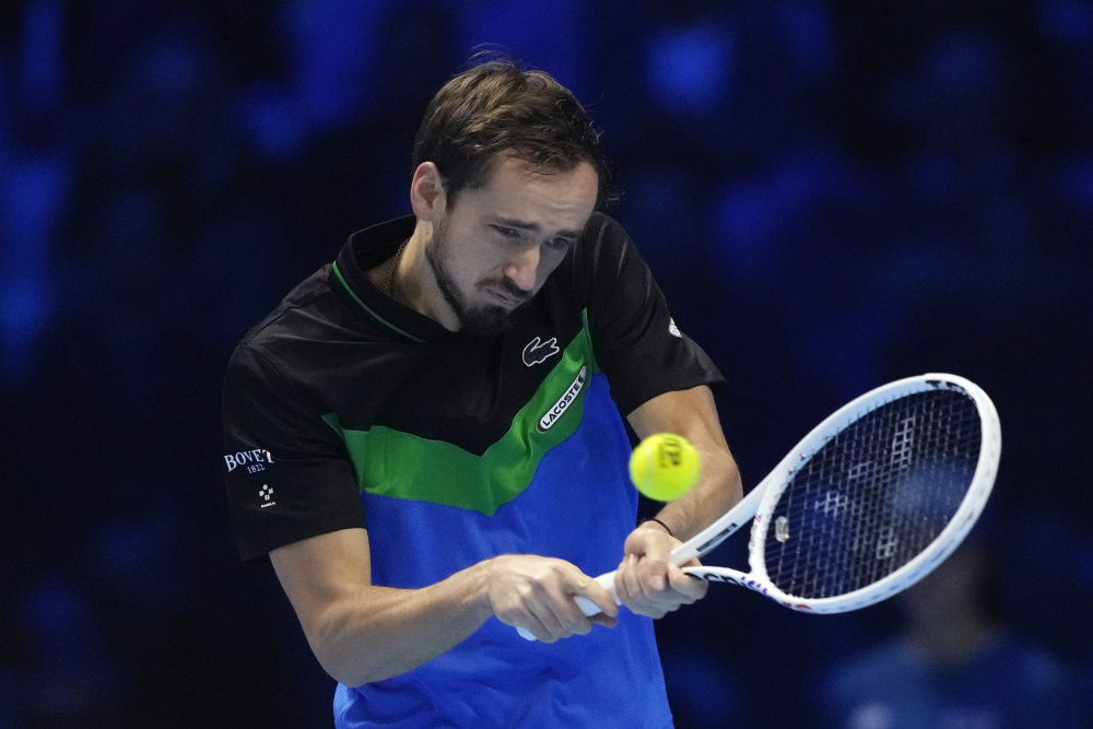 日本网球队完胜意大利网球队,梅德韦杰夫高光表现的简单介绍 日本网球队完胜意大利网球队,梅德韦杰夫高光表现的简单介绍