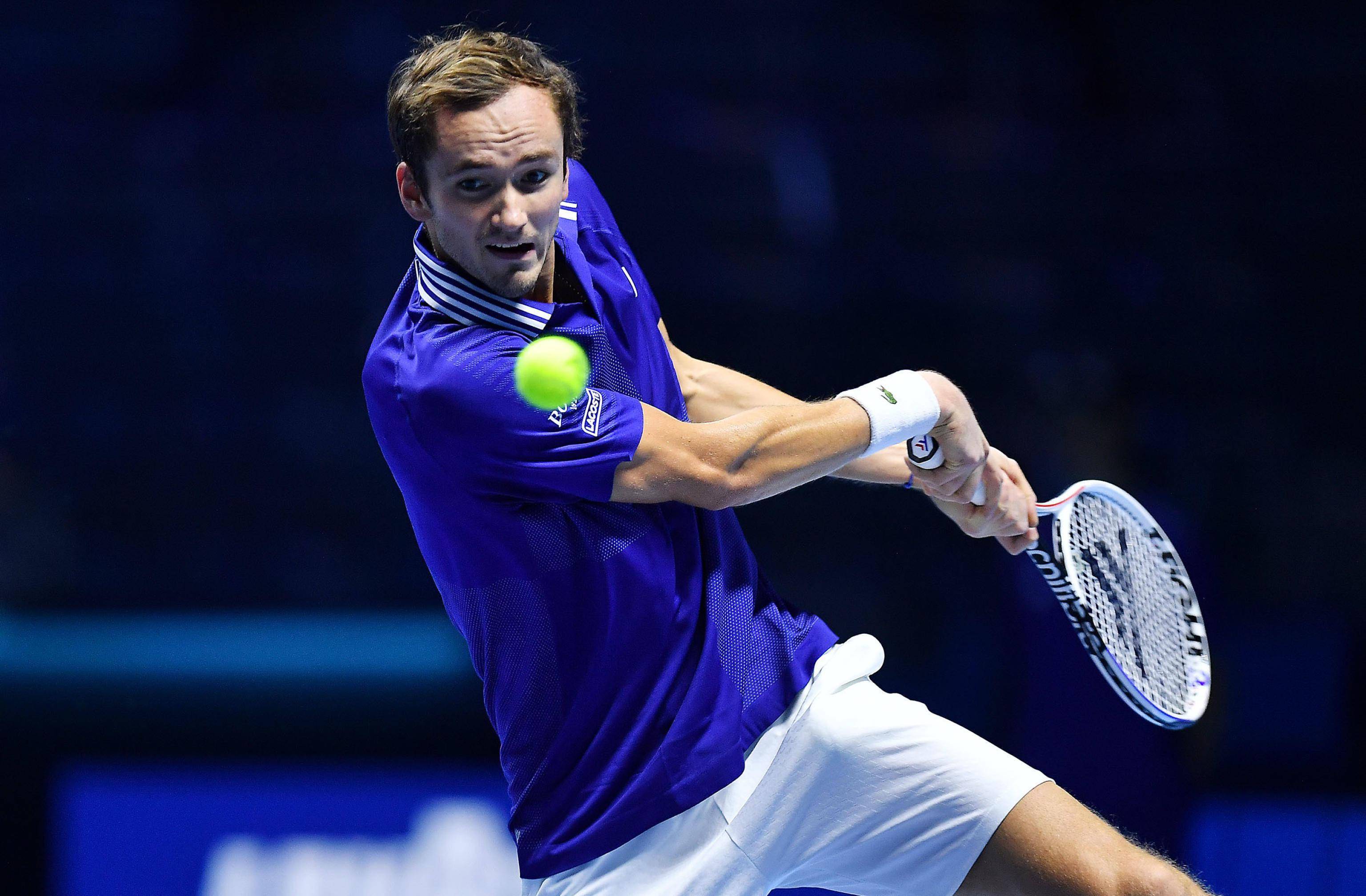 世界网球队强势意大利网球队，梅德韦杰夫送出助攻的简单介绍