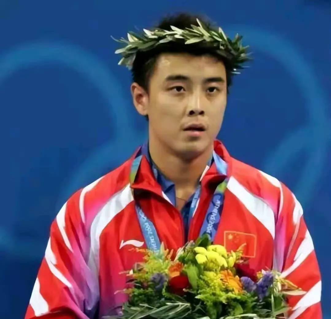 关于中国乒乓球队血洗英国乒乓球队，王皓爆发神勇的信息