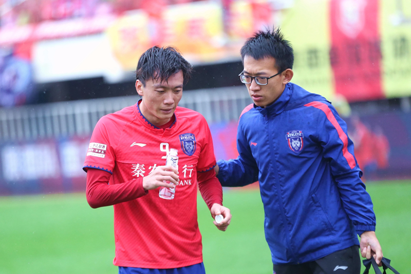 HLE力克XL，Scout三分雨点燃全场