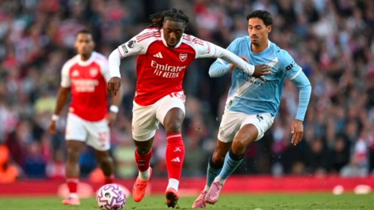 曼城三球完胜阿森纳,连下英超第三的简单介绍 曼城三球完胜阿森纳,连下英超第三的简单介绍