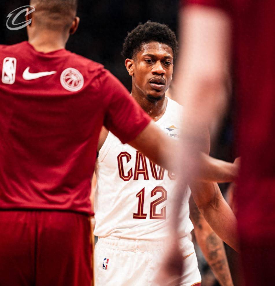 关于猛龙队客场大胜骑士,取得连胜的信息 关于猛龙队客场大胜骑士,取得连胜的信息