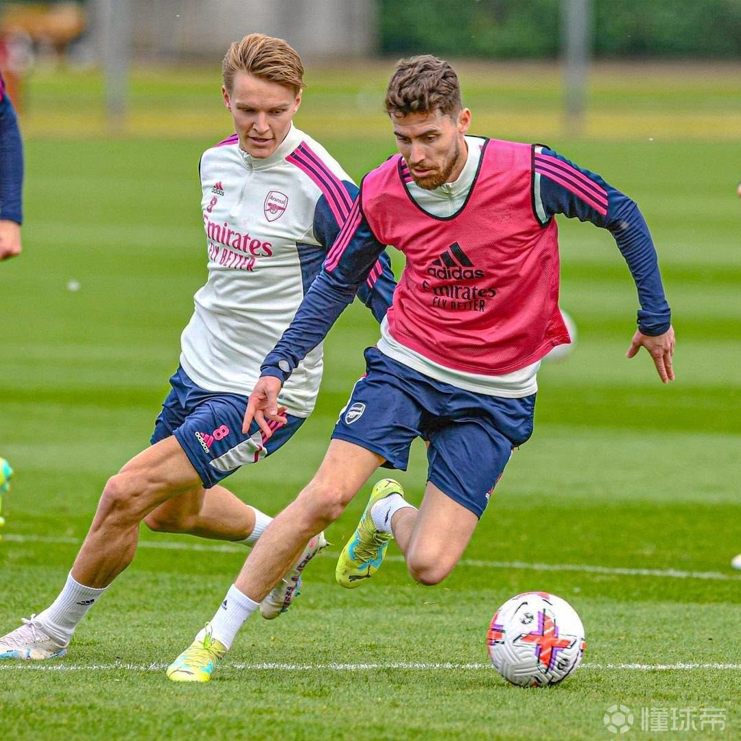 阿森纳备战硬仗切尔西,全队士气高昂 阿森纳备战硬仗切尔西,全队士气高昂