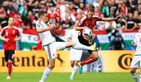 包含摩尔多瓦主场胜出，积分登顶的词条