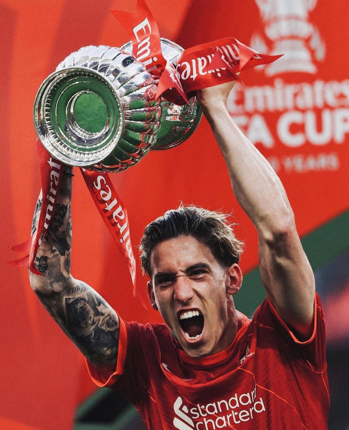 开云足球直播-关于世界级球员在顶尖联赛中发挥出色的信息