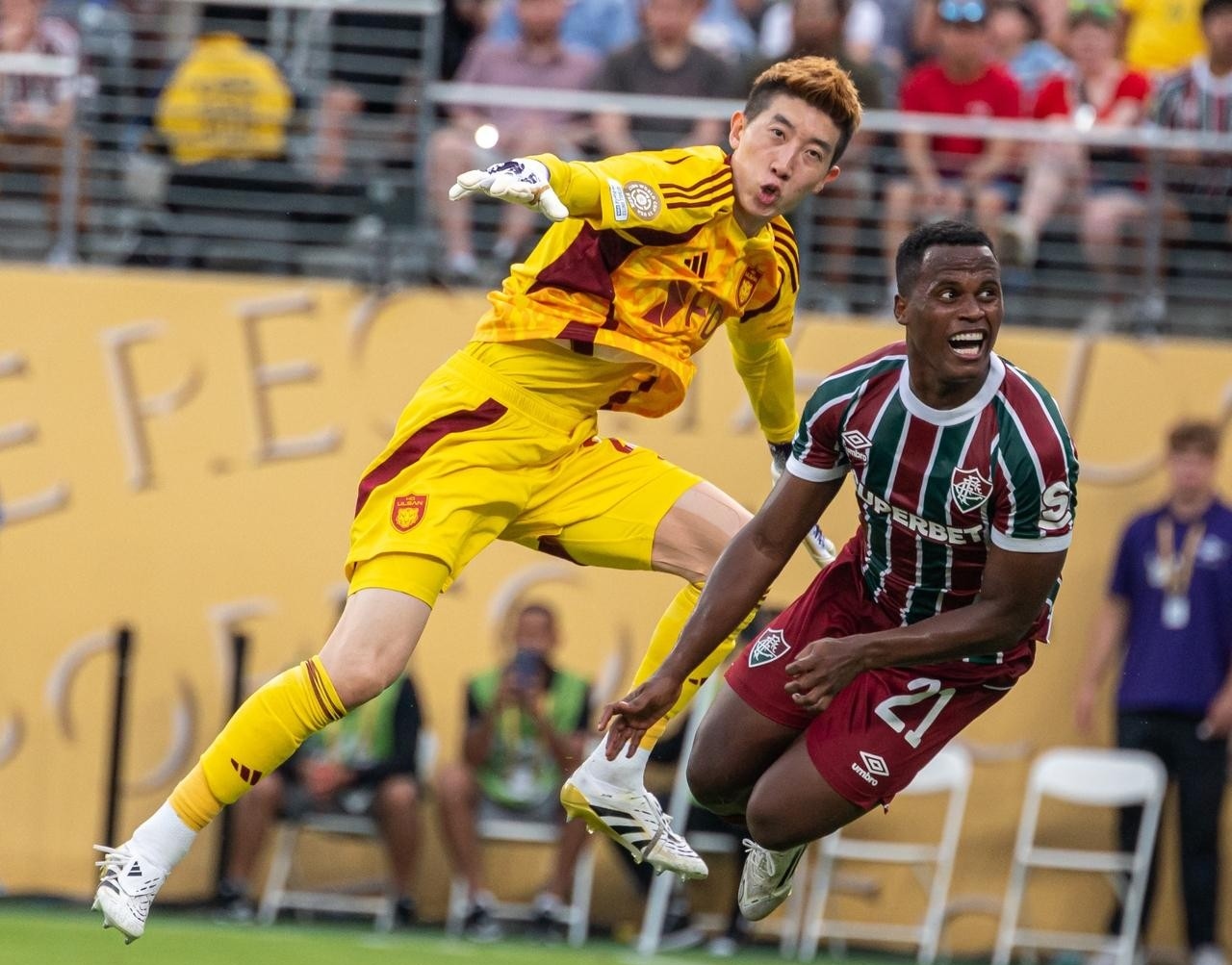 关于世界级球员在顶尖联赛中发挥出色的信息