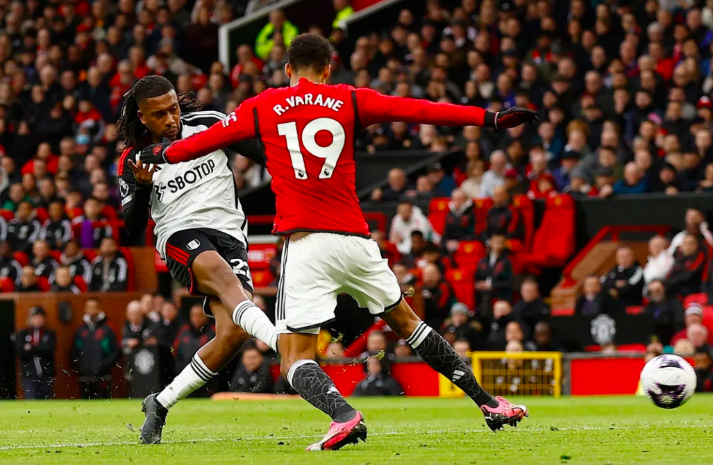 关于曼城主场大胜伯恩茅斯,领跑积分榜的信息 关于曼城主场大胜伯恩茅斯,领跑积分榜的信息