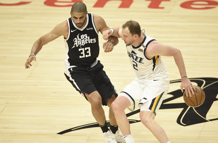 法国羽毛球队完胜日本羽毛球队，马琳制霸全场的简单介绍