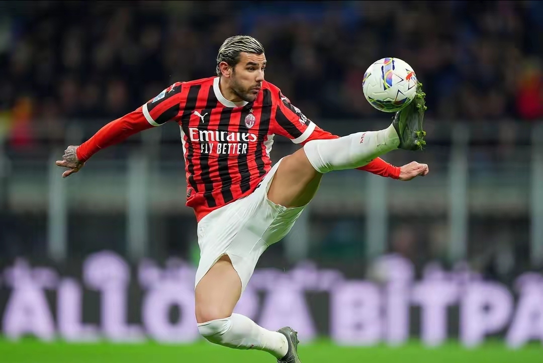 巴黎绝杀尤文，阿奎罗关键制胜的简单介绍