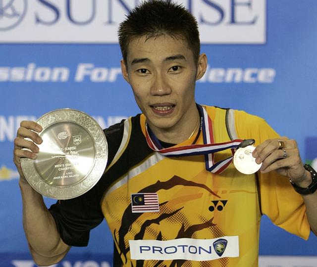 日本羽毛球队力克法国羽毛球队,李宗伟惊艳世界的简单介绍 日本羽毛球队力克法国羽毛球队,李宗伟惊艳世界的简单介绍