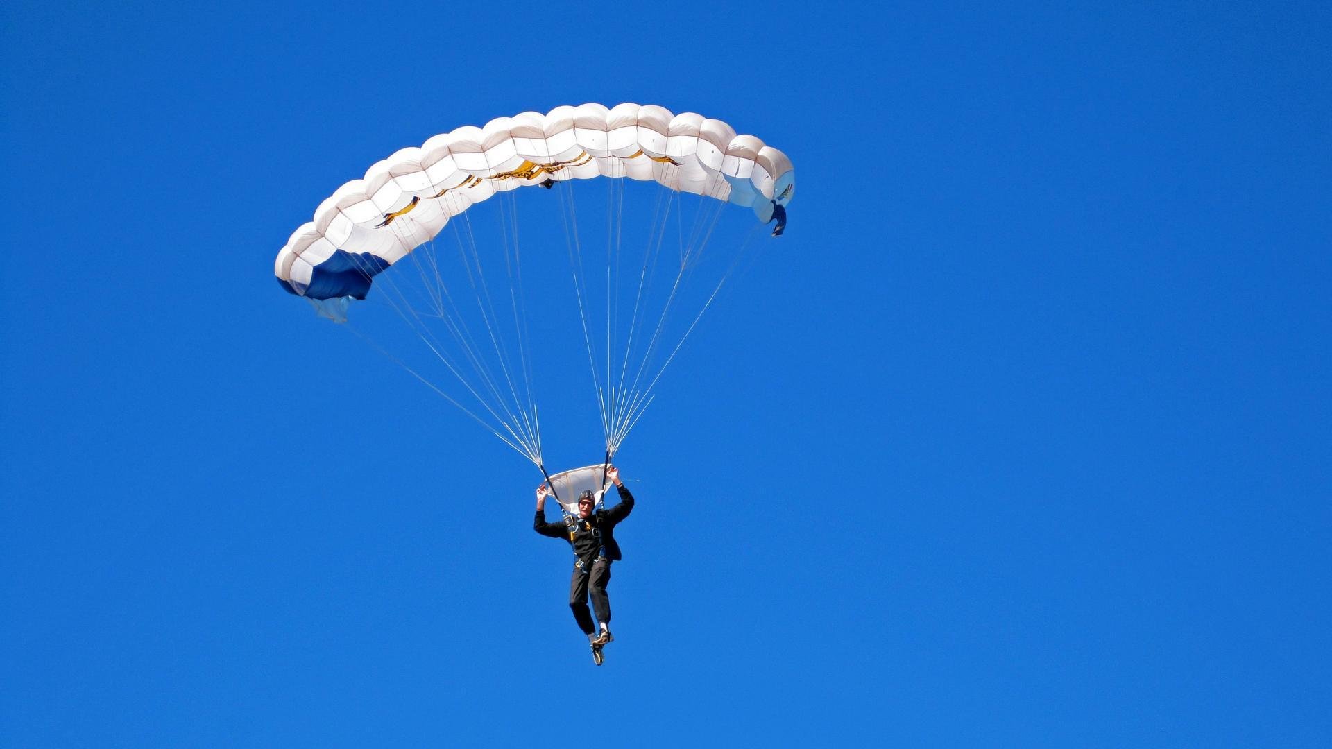 伦纳德化身末节死神，爵士生死战力克绿衫军
