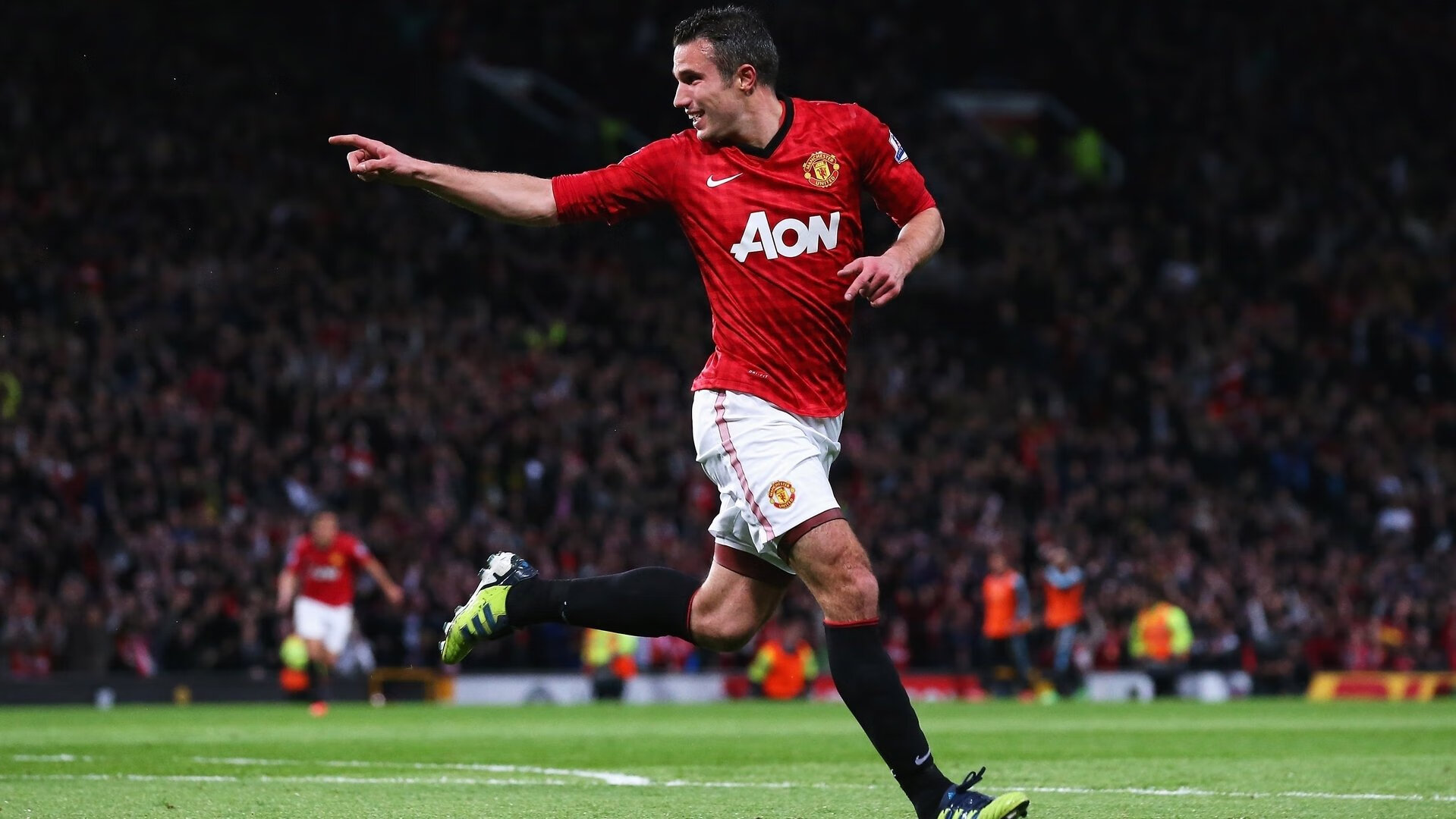 蒂亚戈冠军级表现闪耀罗马，几内亚争冠战逆境胜出